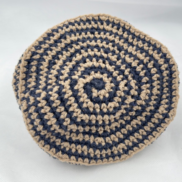 Hand crochet bucket hat - sz XS - S  Unisex - Picture 2 of 7